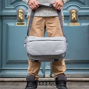 Babymoov Messenger/Diaper Bag with 3 Piece